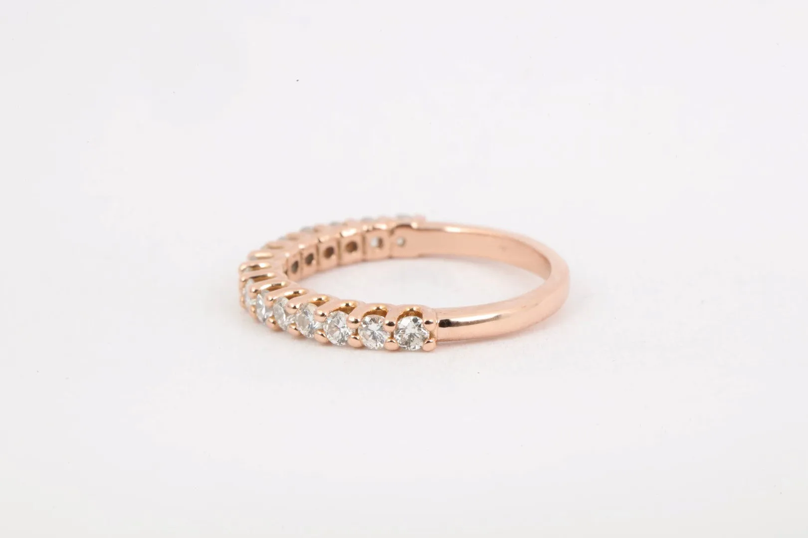 14k Rose Gold Ring Band with 0.60tcw Diamonds Size 5.5 (2.13g.)