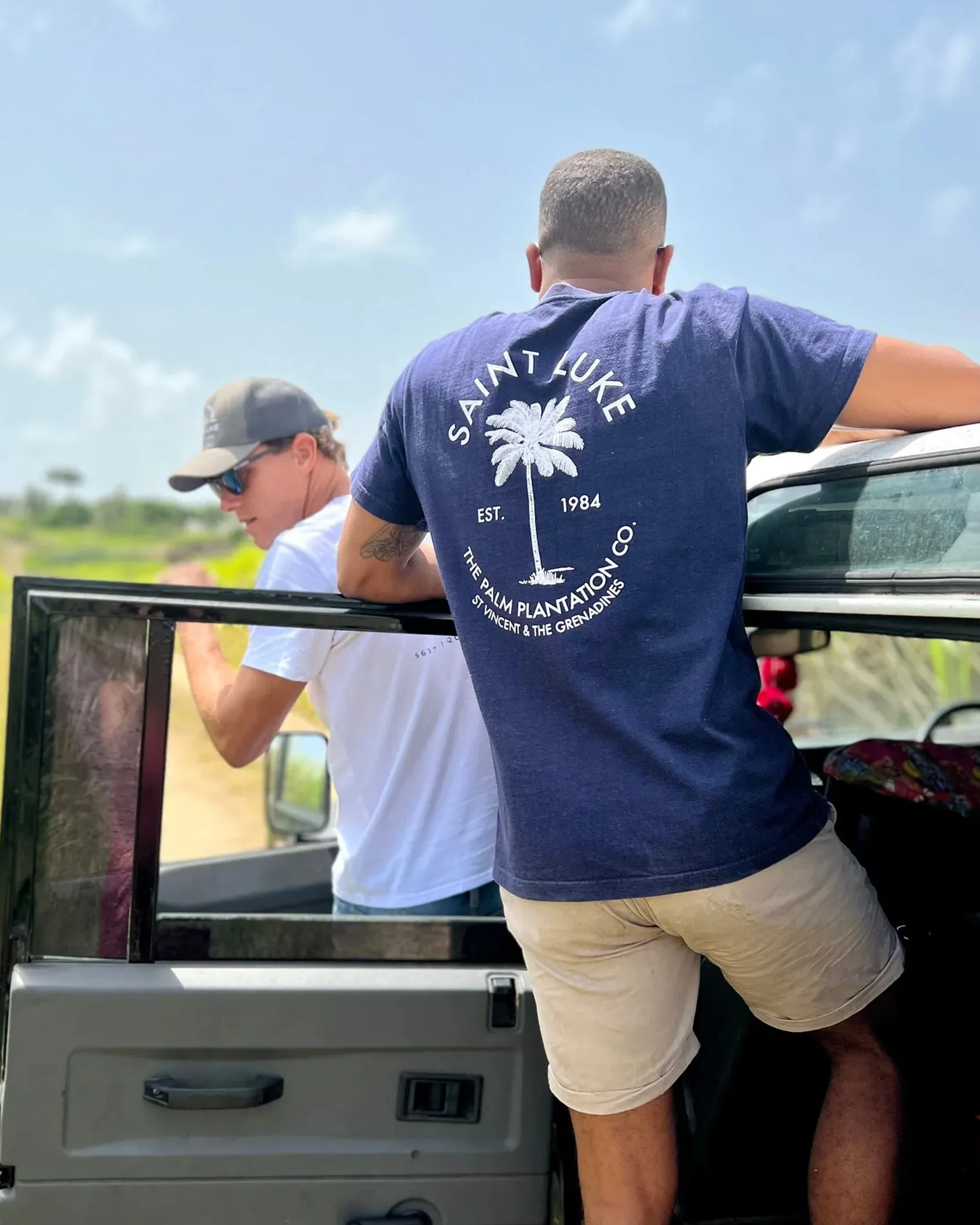 SAINT LUKE Palm Plantation Navy Tee